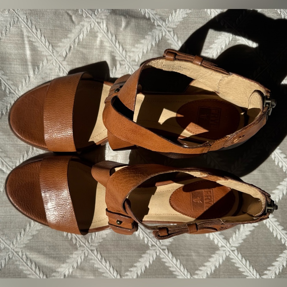 Frye Tan Leather Cross-Strap Heeled Sandals, Size 11 M - Picture 5 of 9